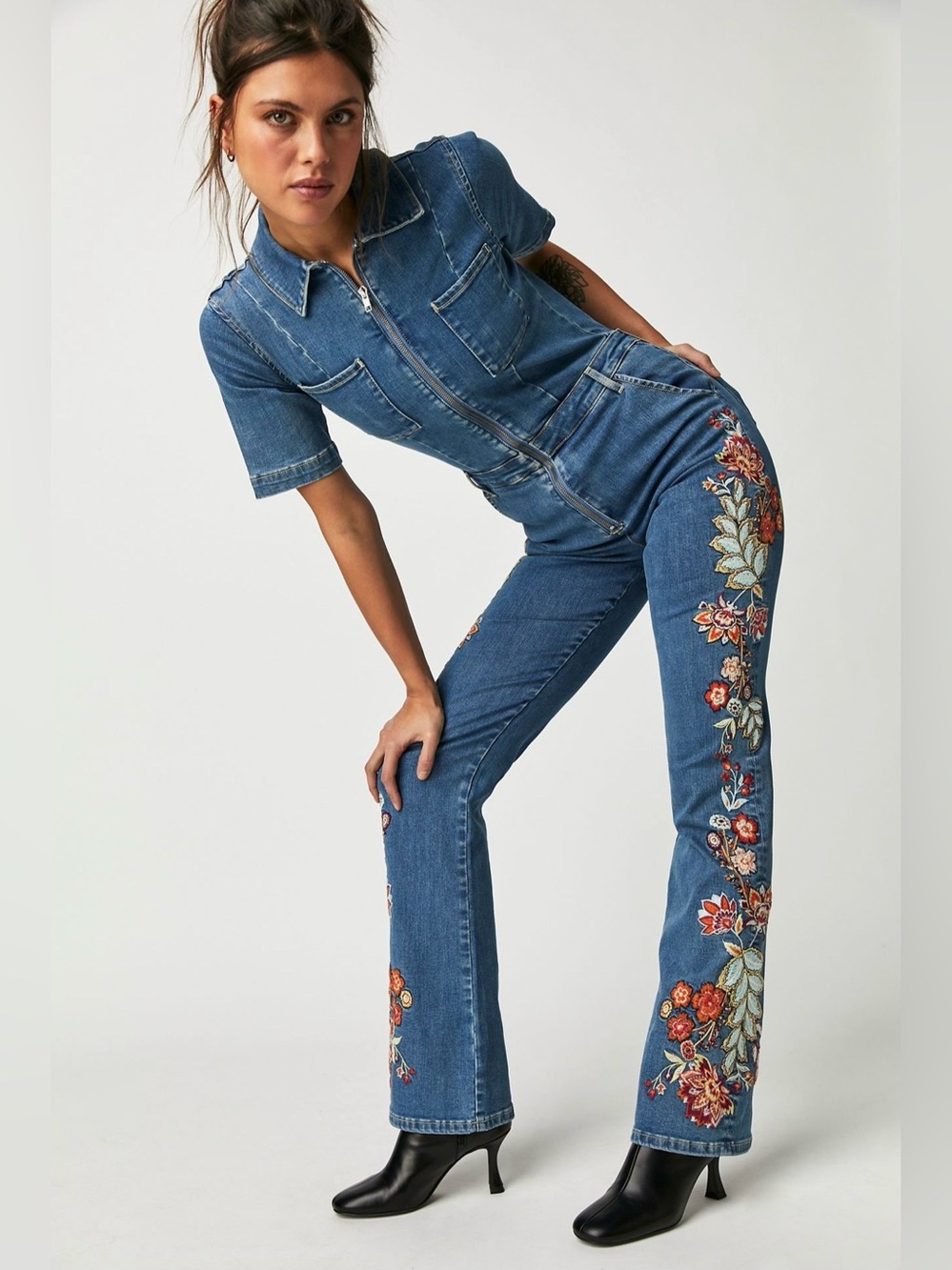 Free People Driftwood Embroidered Jumpsuit Size M EUC - Picture 4 of 9